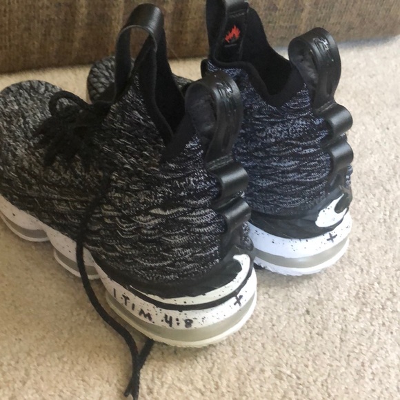 Lebron 15 Oreo - Picture 3 of 4